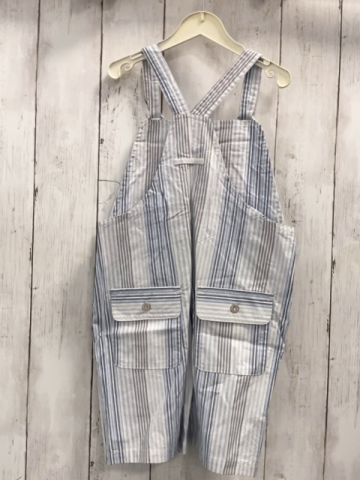 Boboli neu Latzshorts Gr. 92  blau weiß gestreift