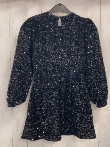 WE  Kleid  Gr. 134  schwarz Pailetten 