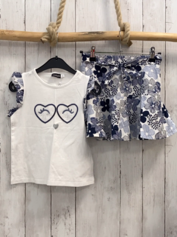 2 tlg Sarabanda  T-Shirt + Rock  Gr. 122  weiß + blau hellblaue Blumen Pailettenherzen 