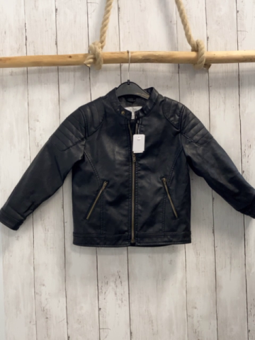 zara Jacke Gr. 110  schwarz