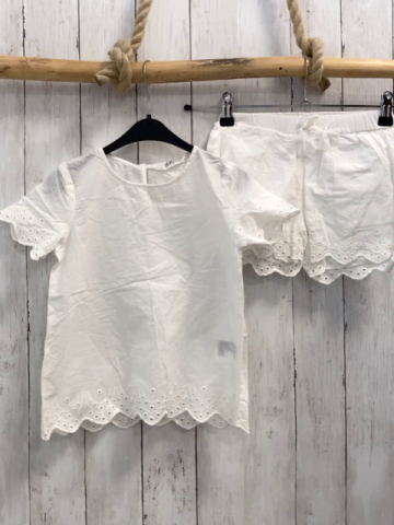 2tlg H&M  Sommerbluse + Shorts  Gr. 116  weiß Lochstickerei 