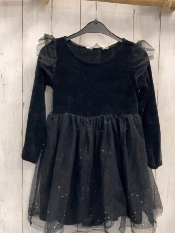 H&M  Kleid  Gr. 110  schwarzes Nickyoberteil Tüllrock mit silber Glitzerpunkten 
