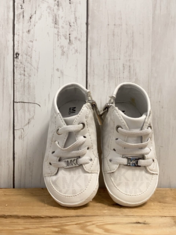 Michael Kors  Babyschühchen Gr. 18  weiß hellgraue Buchstabe MK