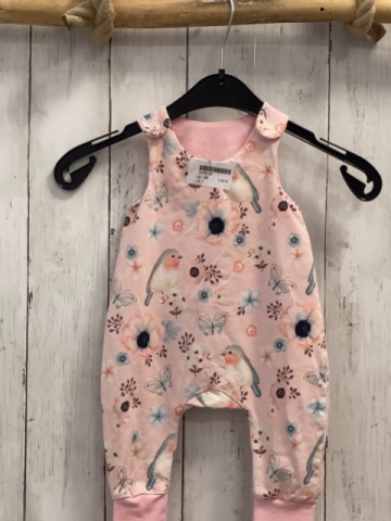   Jumpsuit  Gr. 68  rosa Vögel Schmetterlinge Blumen 