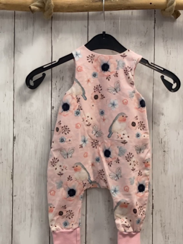   Jumpsuit  Gr. 68  rosa Vögel Schmetterlinge Blumen 