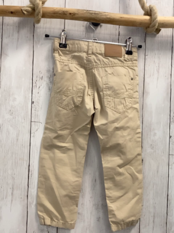 Mayoaral  Hose  Gr. 104  beige Bund verstellbar 