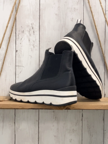 fast neu Gabor  Boots  Gr. 39  schwarz weiße Sohle NP 130 € 