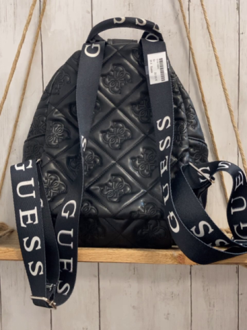Guess  Rucksack schwarz silber Emblem + Nähte 