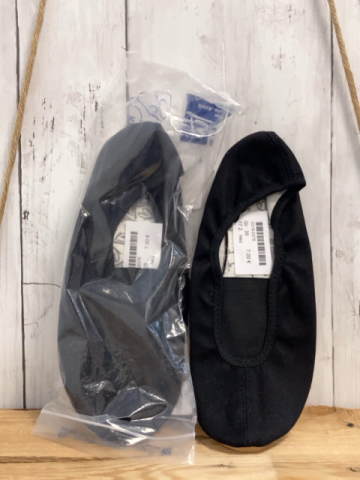 neu  Gymnastikschuhe  Gr. 39  schwarz NP 15,95 € 