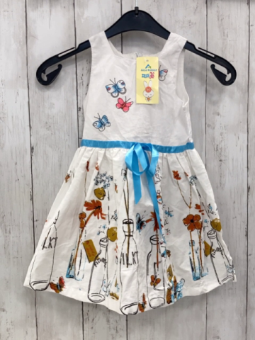 neu  Kleid  Gr. 86  weiß Flaschen Blumen Schmetterlinge hellblaues Gürtelband 