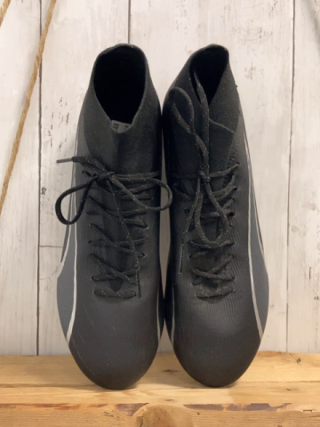 Puma  Fußballschuhe  Gr. 44  schwarz grau silber fast neu 