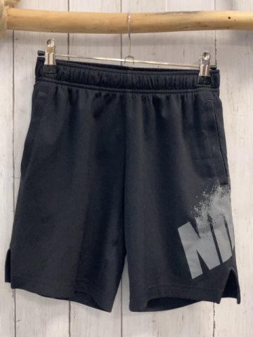 Nike  Sportshorts  Gr. 134/140  schwarz graue Schrift 