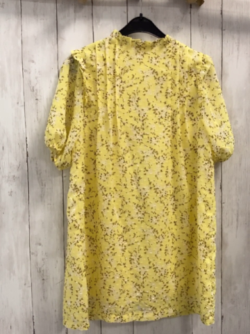 Zara  Kleid  Gr. 140  gelb Blumen 