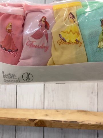 neu 7 Paar  U-Hosen  Gr. 134/140  bunt Disney Prinzessinnen