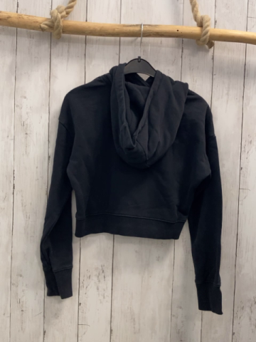 Nike Pullover  Gr. 146/152  schwarz Kapuze weiße Schrift kurz geschnitten