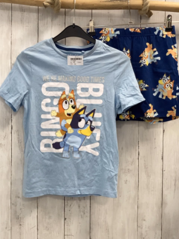 2tlg  T-Shirt + Shorts  Gr. 134  hellblau blau Tiere weiße Schrift Bluey 
