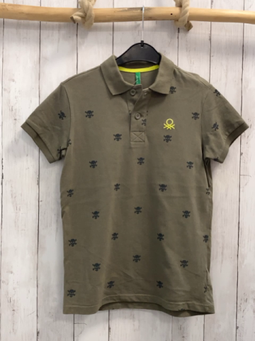 Benetton  T-Shirt  Gr. 158  kiwi graue Totenköpfe gelbes Label Polokragen 