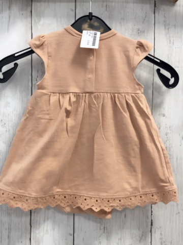   Kleid  Gr. 68  heller lachston Blumenstickerei 
