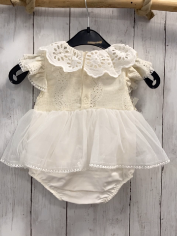   Kleid  Gr. 68  creme weiß Tüllrock Kragen mit Lochstickerei + Haarspange mit Krone 