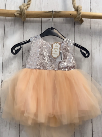 neu  Kleid  Gr. 86  Oberteil mit silber Pailetten lachs Tüllüberrock 