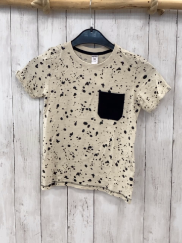  T-Shirt Gr. 122  beige schwarze punkte Brusttasche
