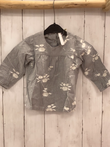 Alana  Bluse  Gr. 80  grau gestickte weiße Blumen 