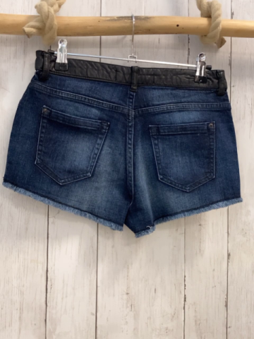 neu  Shorts  Gr. 34  blau Jans Fransensaum schwarzer Lederoptikbund 