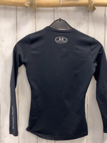 Under Armour  Sportshirt lang  Gr. 134/140  schwarz hellgraues Label + hellgraue Schrift 