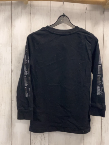H&M Langarmshirt Gr. 110  schwarz Planeten Schrift