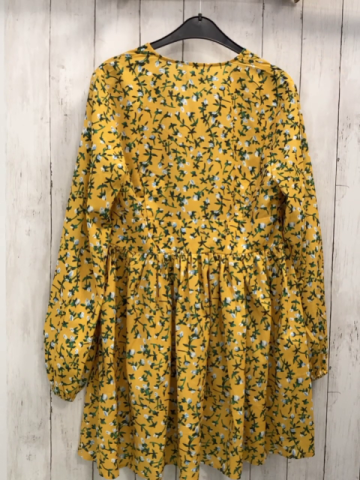 neu  Kleid Gr. 42  gelb Blumen 
