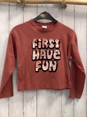 Zara  Langarmshirt  Gr. 140  rost rosa Pailettenschrift mit schwarzem Rand 