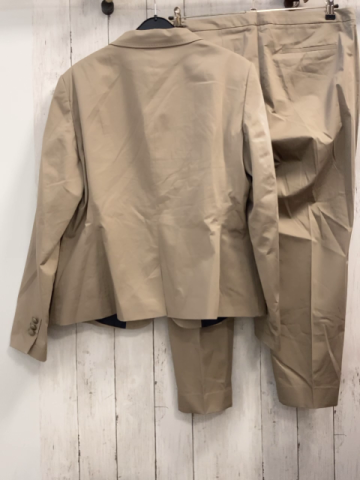 neu Jake´s  Kostüm  Gr. 44  sand 