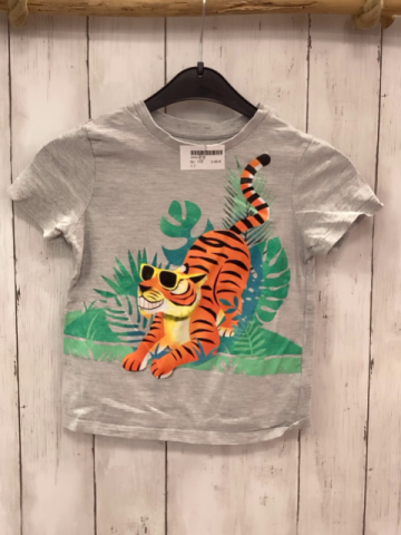   T-Shirt  Gr. 110  grau Tiger Blätter 