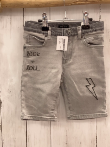 IKKS Shorts  Gr. 104  grau Jeans Schrift Bund verstellbar 