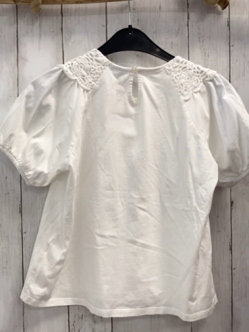 Zara  T-Shirt  Gr. 164  weiß Häkelei am Ausschnitt 