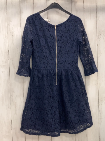 H&M Kleid Gr. 158  blau Lochmuster
