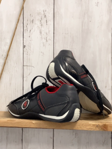 Ferrari  Schuhe  Gr. 35  schwarz roter Bund 
