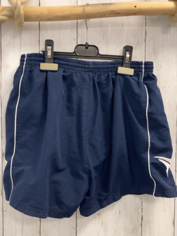 Jako  Sportshorts  Gr. 146/152  blau weißer Seitenstreifen 