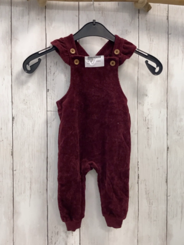   Latzhose  Gr. 62  weinrot Nicky Rüschen 