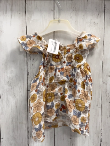   Kleid  Gr. 68  weiß Struktur Rüschen 