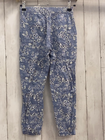 H&M Hose  Gr. 128  hellblau weiß schwraze Blumen 