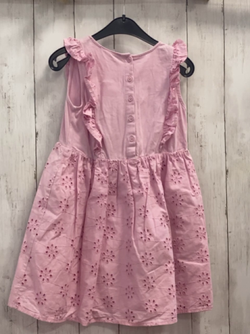   Kleid  Gr. 116  rosa mit Lochstickerei 