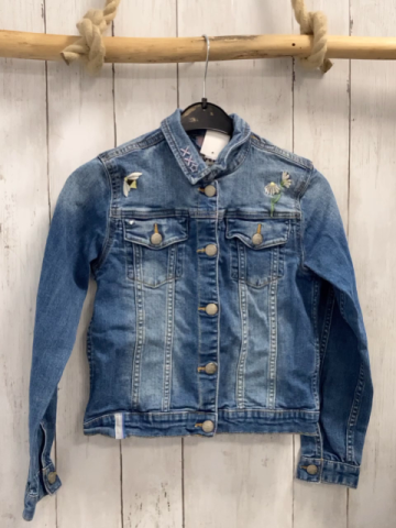 Review  Jeansjacke  Gr. 134  blau gestickte Blumen 