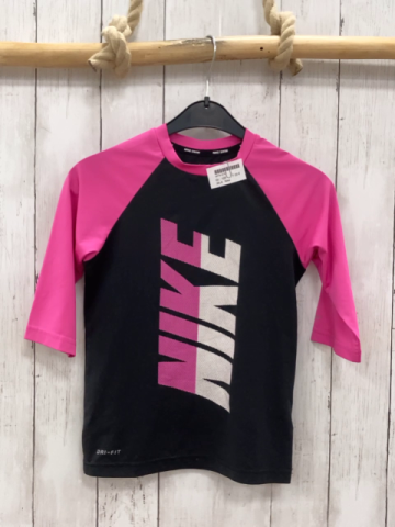 Nike  UV-Schutzshirt  Gr. 128  schwarz pink Schrift mit Punkten 