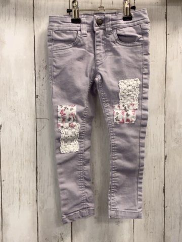 Dopodopo  Hose  Gr. 98  lavendel Aufnäher mit Schmetterlingen + Stickere Bund verstellbar 