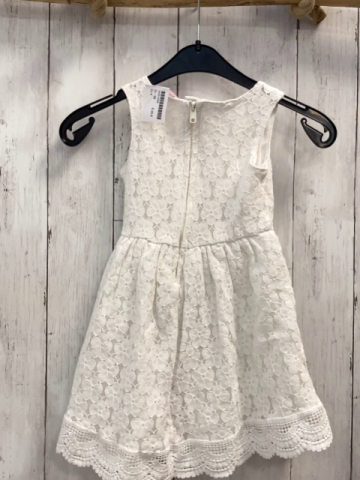   Kleid  Gr. 98  weiß Blumenstickerei 
