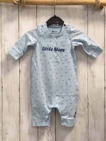 Sterntaler  Schlafanzug  Gr. 56  hellblau Fußspuren Schrift 