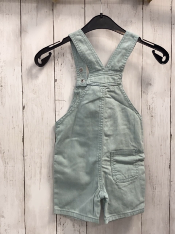   Latzshorts  Gr. 86  mint-blau 