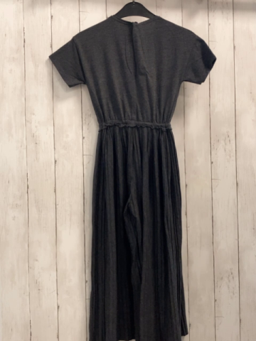 Zara  Jumpsuit  Gr. 128  dunkelgrau Hosenbeine crincled mit breitem Schlag 