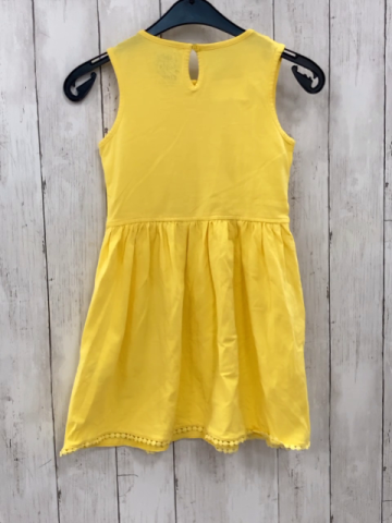   Kleid  Gr. 116  gelb Blumenhäkelei 